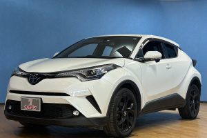 トヨタ　C-HR　G-T モードネロ　4WD　ワンオーナー　純正エンジンスターター　寒冷地仕様　BT　クルコン