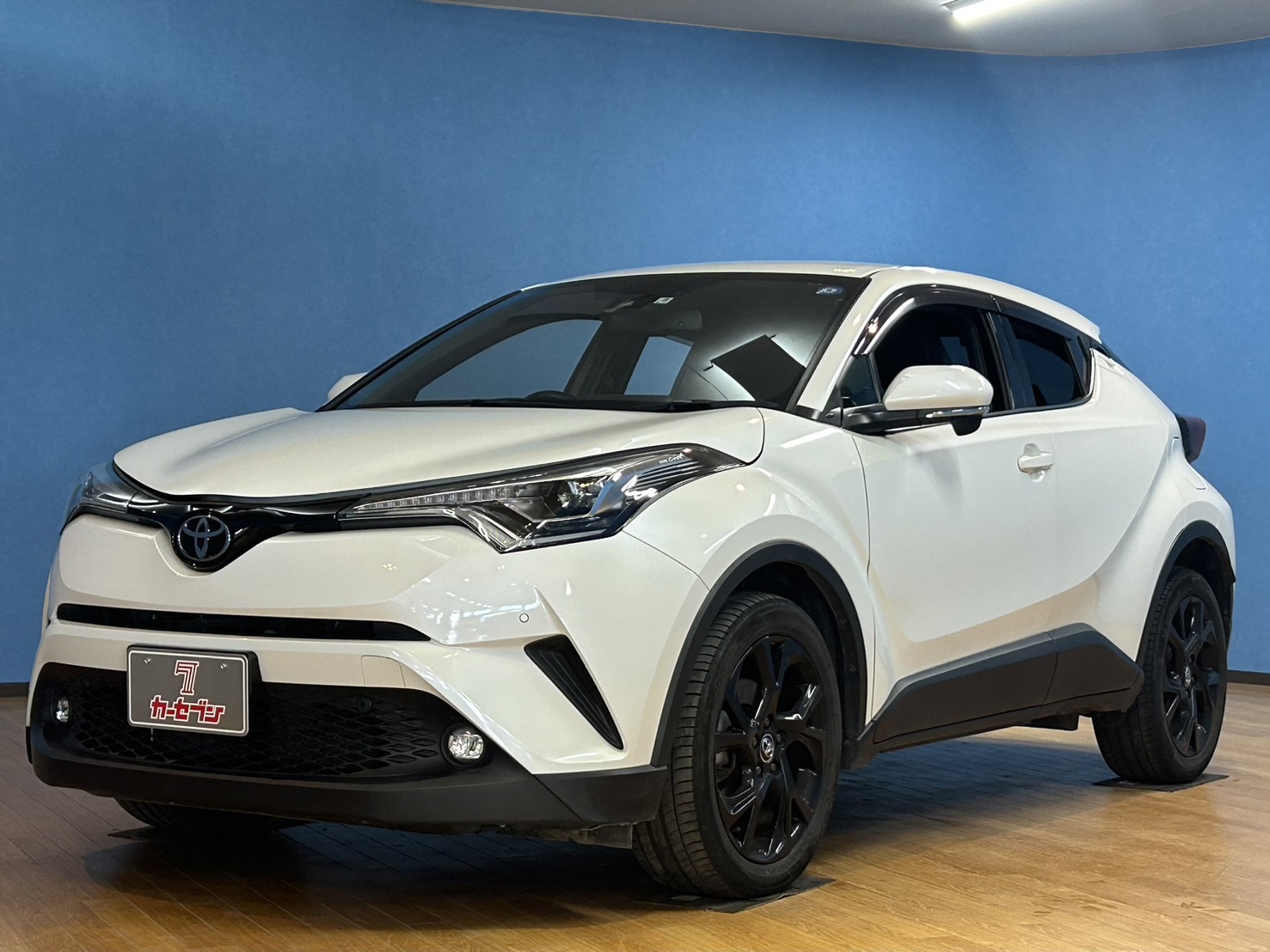 トヨタ　C-HR　G-T モードネロ　4WD　ワンオーナー　純正エンジンスターター　寒冷地仕様　BT　クルコン