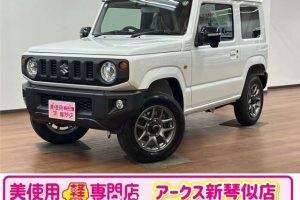 スズキ ジムニー660 XC 4WD　プッシュスタート　アイドリングストップ （ピュアホワイトＰ）